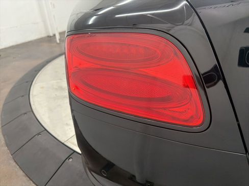 Used 2016 Bentley Continental GT image 11
