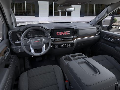 New 2026 GMC Sierra 2500 SLE AWD/4WD image 15