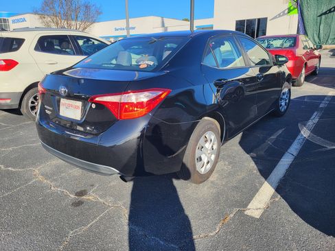 Used 2017 Toyota Corolla L image 4