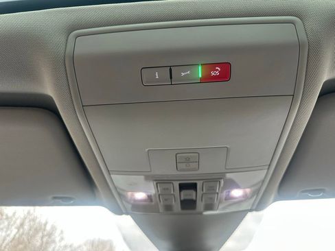 Used 2023 Volkswagen Atlas SEL image 19