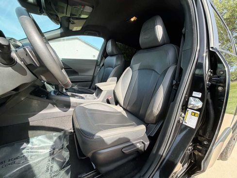 Certified 2024 Subaru Crosstrek 2.5i Wilderness w/ Crosstrek Mirror Package AWD/4WD image 13