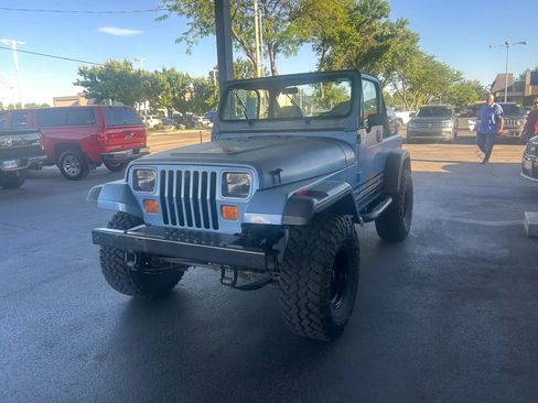 Used 1988 Jeep Wrangler 4WD image 16