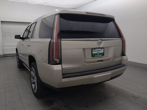 Used 2015 Cadillac Escalade Premium RWD image 5
