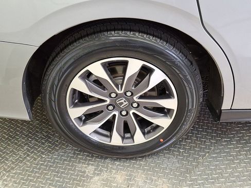 Used 2023 Honda Odyssey EX-L image 30