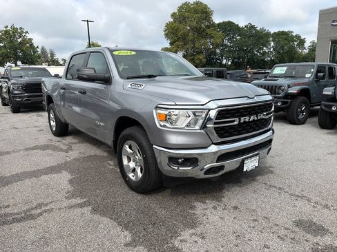 Used 2024 RAM 1500 Big Horn AWD/4WD image 4