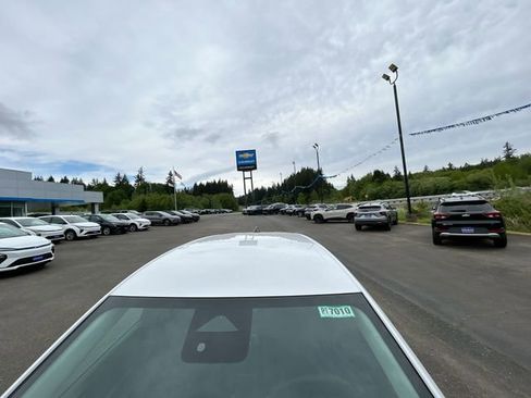 New 2027 Chevrolet Bolt LT w/ Comfort Package FWD image 19
