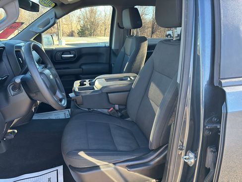 Used 2020 Chevrolet Silverado 1500 Custom w/ Custom Value Package image 9