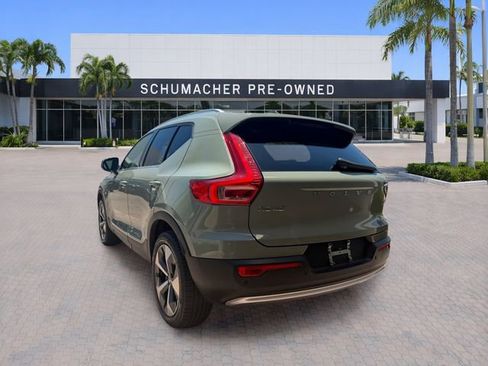 Used 2024 Volvo XC40 B5 Plus AWD/4WD image 5