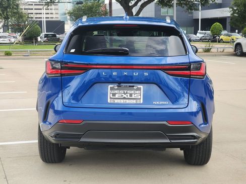 Used 2025 Lexus NX 250 FWD w/ Premium Package image 6