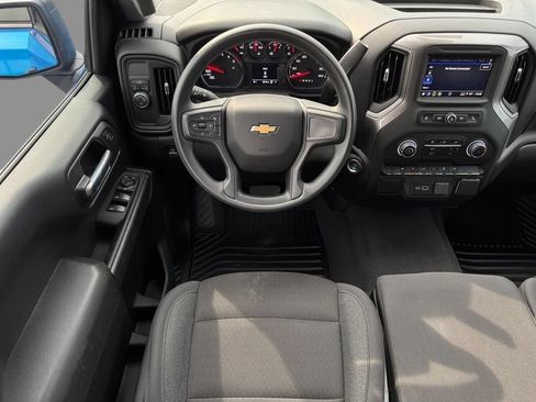 Used 2025 Chevrolet Silverado 1500 Custom w/ Turbomax Blackout Package RWD image 9