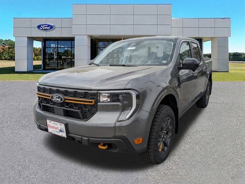 New 2025 Ford Maverick Tremor AWD/4WD image 8
