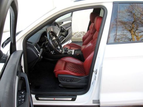 Used 2021 Audi SQ5 Premium Plus w/ Premium Plus Package image 18