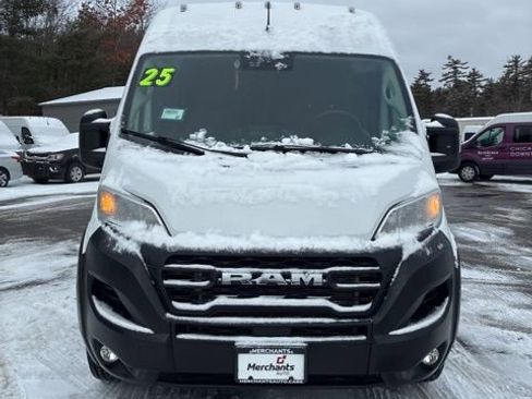 Used 2025 RAM ProMaster 2500 w/ Convenience Group image 2