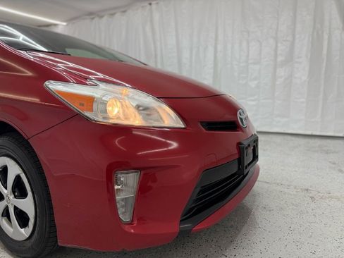 Used 2013 Toyota Prius Three image 32