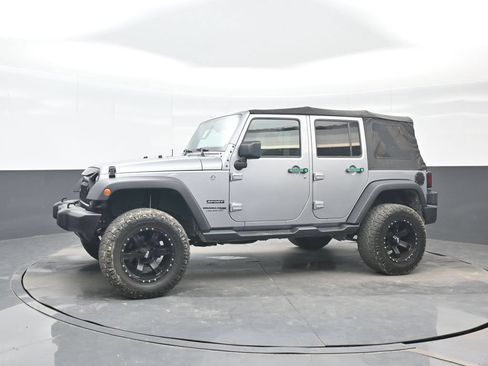 Used 2018 Jeep Wrangler Unlimited Sport S AWD/4WD image 2