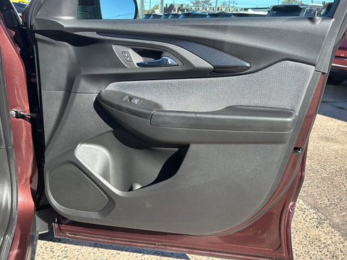 Used 2022 Chevrolet TrailBlazer LT w/ Convenience Package image 15