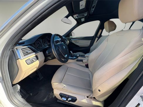 Used 2018 BMW 330i xDrive Sedan image 9