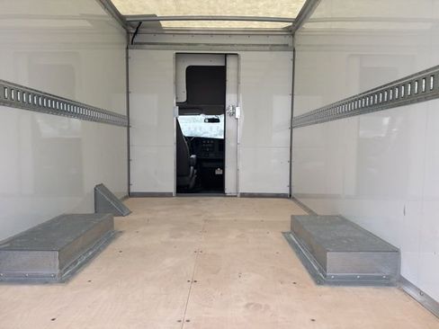 Used 2024 GMC Savana 3500 w/ Power Convenience Package image 15