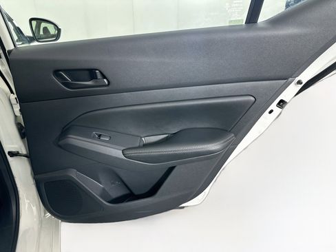 Used 2025 Nissan Altima 2.5 SV FWD image 28