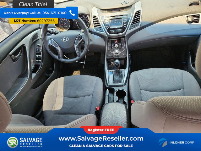 Used 2014 Hyundai Elantra SE w/ Option Group 02 FWD image 11