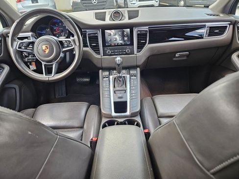 Used 2017 Porsche Macan AWD/4WD image 17
