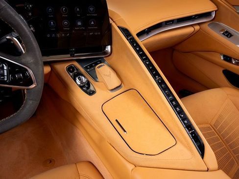 Used 2023 Chevrolet Corvette Stingray Premium Conv w/ Z51 Performance Package image 25