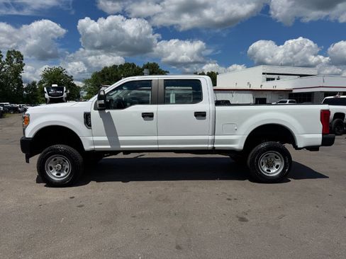Used 2019 Ford F350 XL w/ Power Equipment Group AWD/4WD image 2