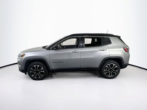 Used 2022 Jeep Compass Limited image 8