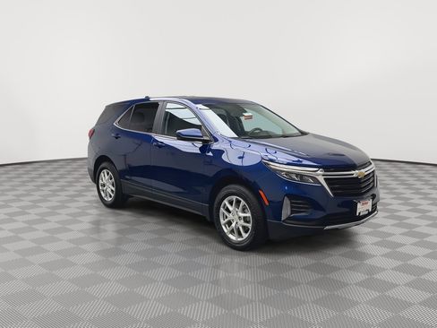 Certified 2022 Chevrolet Equinox LT w/ Driver Convenience Package image 33