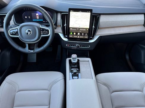 New 2026 Volvo XC90 B6 Plus w/ Protection Package image 14