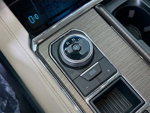 Used 2024 Ford Expedition Max Limited image 35