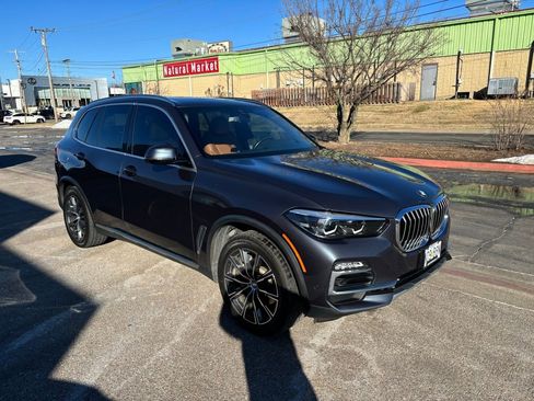 Used 2019 BMW X5 xDrive40i w/ Convenience Package image 1
