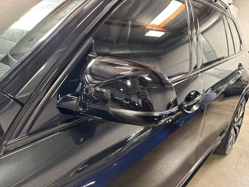 Used 2023 BMW X7 M60i w/ Executive Package image 8