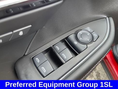 Used 2023 Buick Envision Essence AWD/4WD image 11