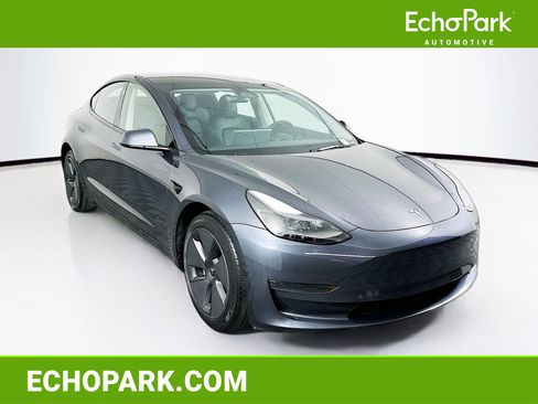 Used 2023 Tesla Model 3 Standard Range image 1