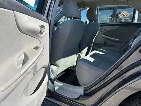 Used 2011 Toyota Corolla LE image 21