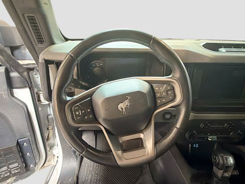 Used 2023 Ford Bronco Big Bend w/ Sasquatch Package AWD/4WD image 11