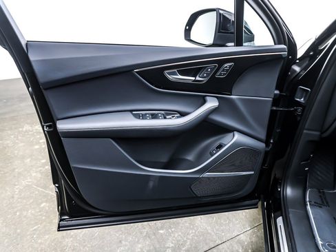 Used 2025 Audi Q7 3.0T Premium Plus w/ Premium Plus Package image 22