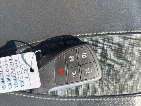 Used 2025 Buick Enclave Preferred image 26