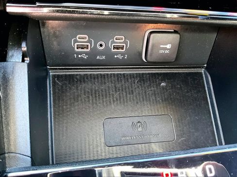 Used 2023 Jeep Grand Cherokee Altitude AWD/4WD image 27