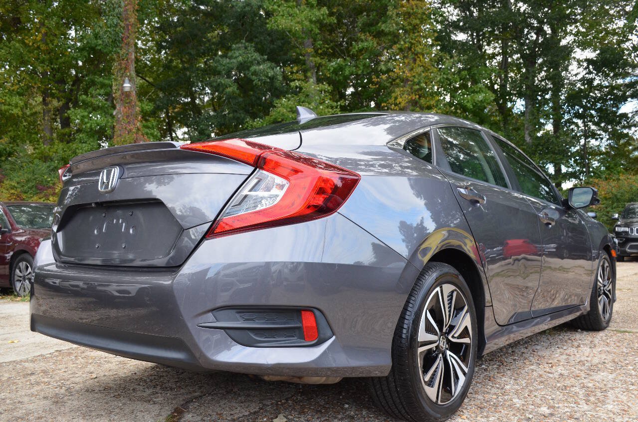 Used 2017 Honda Civic EX-T image 5