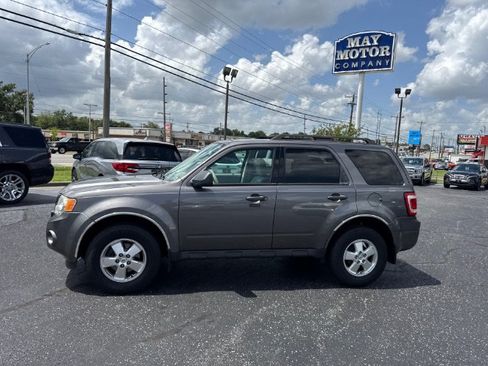 Used 2012 Ford Escape XLT FWD image 2