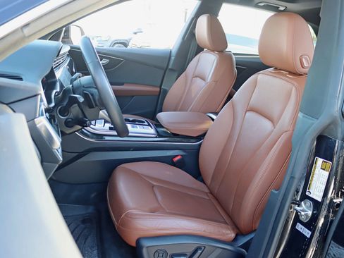 Used 2019 Audi Q8 Premium Plus w/ Premium Plus image 31