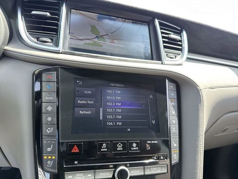 Used 2023 INFINITI QX50 Sensory AWD/4WD image 24