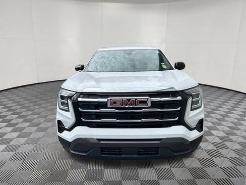 New 2027 GMC Terrain Elevation FWD image 8