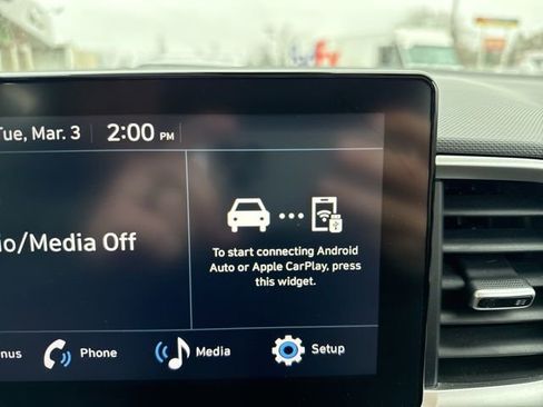 Certified 2023 Hyundai Venue SEL image 11