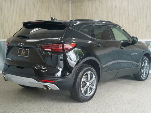 Used 2024 Chevrolet Blazer LT w/ Convenience Package FWD image 10