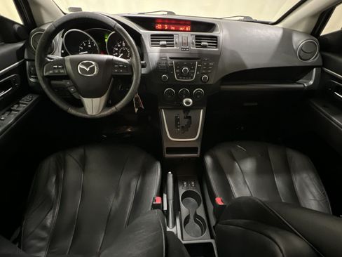 Used 2014 MAZDA MAZDA5 Grand Touring FWD image 32