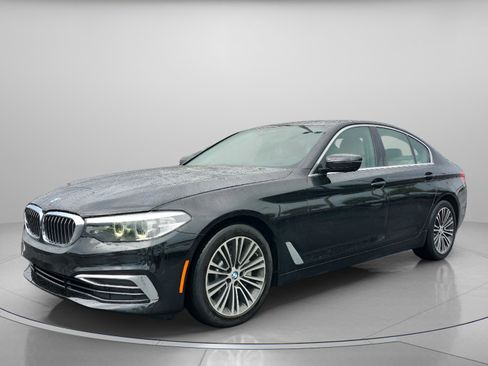 Used 2019 BMW 530i 530i w/ Luxury Package image 2
