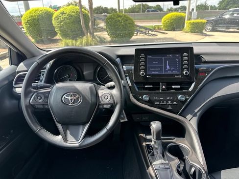 Used 2024 Toyota Camry SE FWD image 28